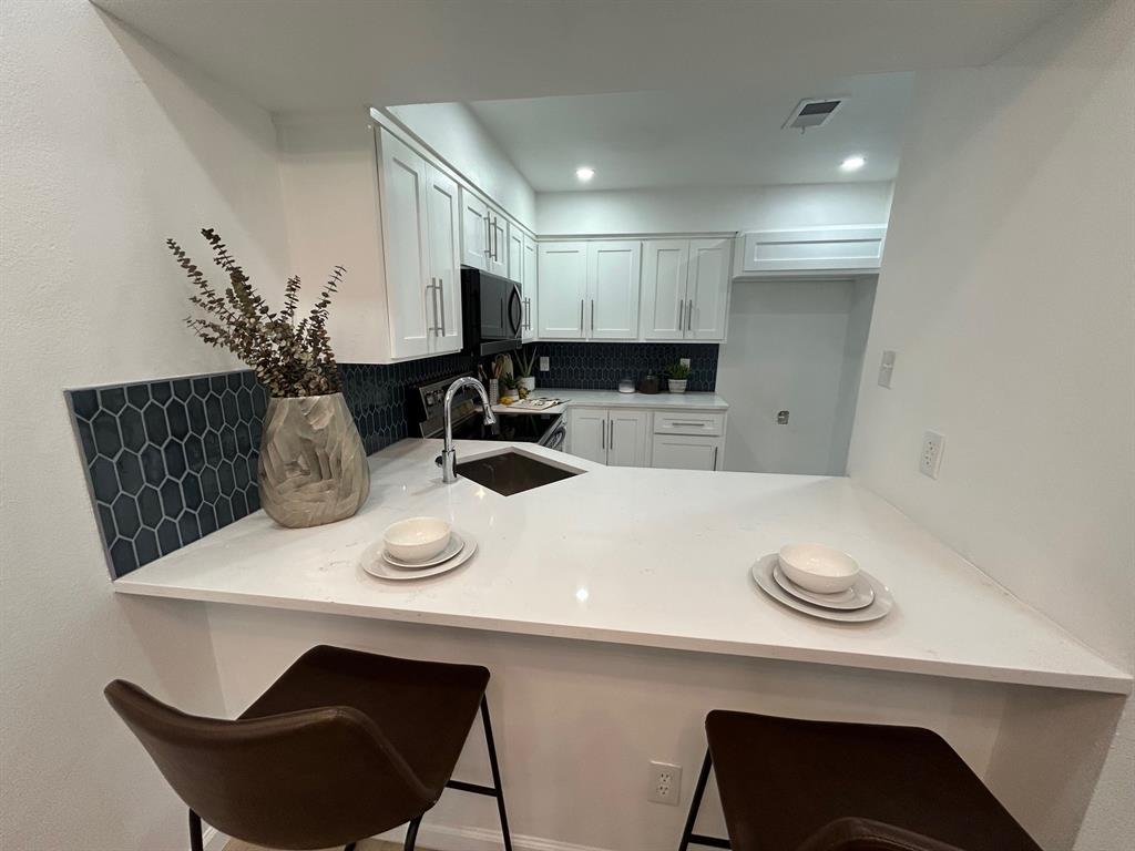 8545 Midpark Road, Unit 9 Dallas, TX 75240 - Photo 17 of 24