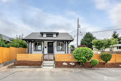 $574,999 | 8416 Duncan Avenue South, Seattle, WA 98118
