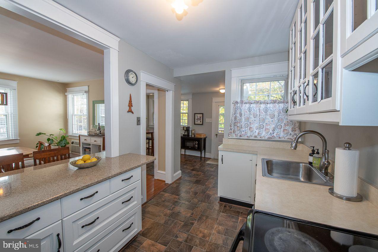 127 Walsh Road Lansdowne, PA 19050 - Photo 20 of 55