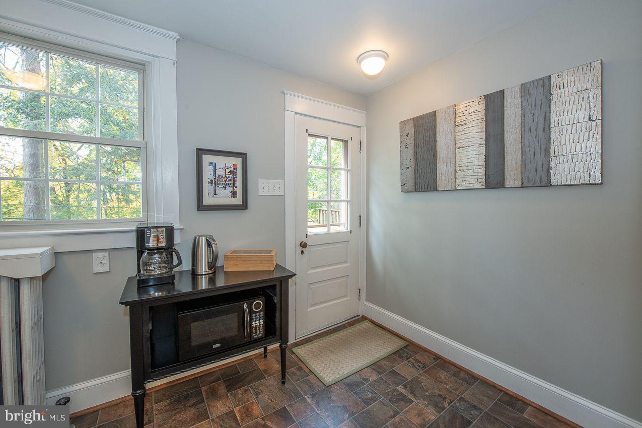 127 Walsh Road Lansdowne, PA 19050 - Photo 23 of 55