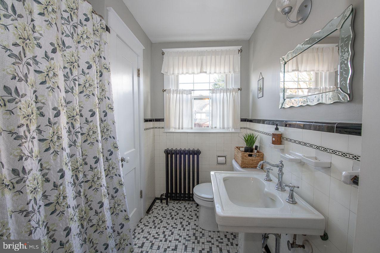 127 Walsh Road Lansdowne, PA 19050 - Photo 32 of 55