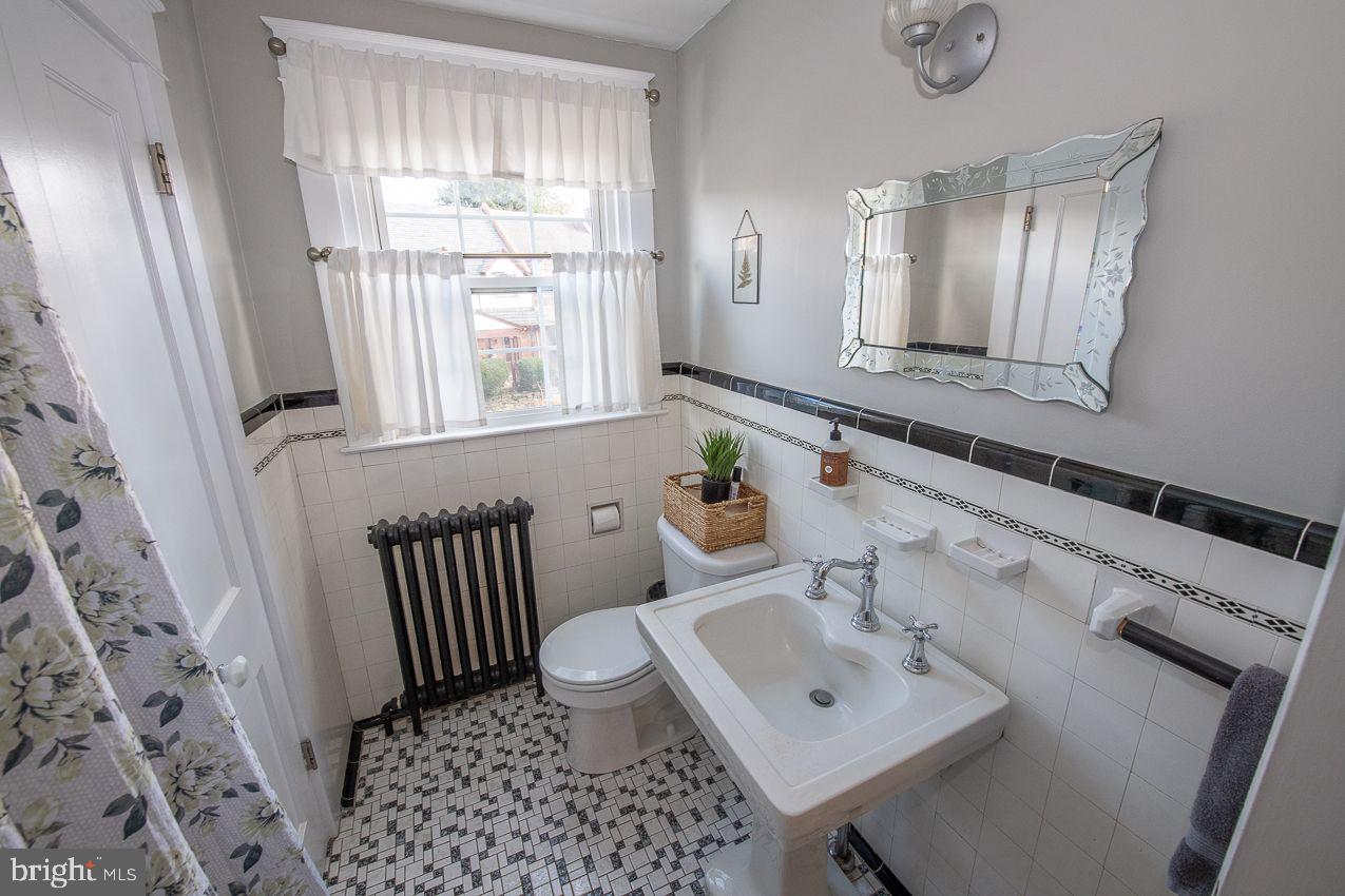 127 Walsh Road Lansdowne, PA 19050 - Photo 34 of 55