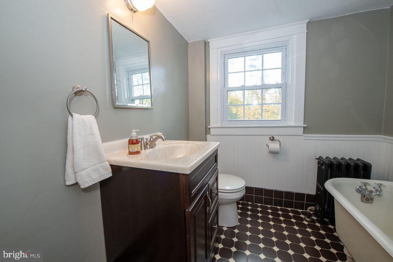 127 Walsh Road Lansdowne, PA 19050 - Photo 41 of 55