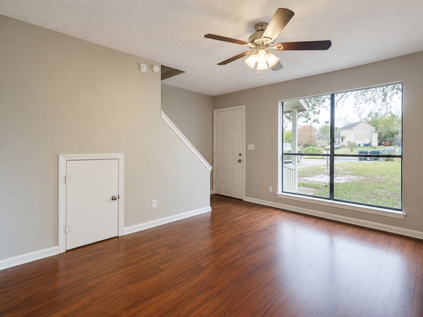 112 Hillside Cove Elgin, TX 78621 - Photo 2 of 10 Side A living room