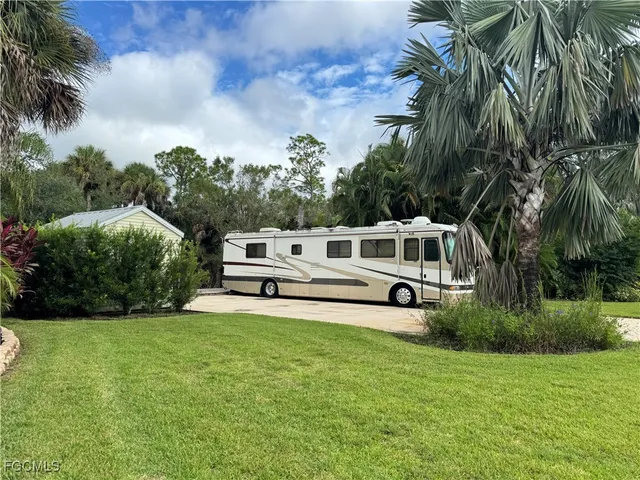 $135,000 | Lot 178-3004 Belle Of Myers Road, LaBelle, FL 33935