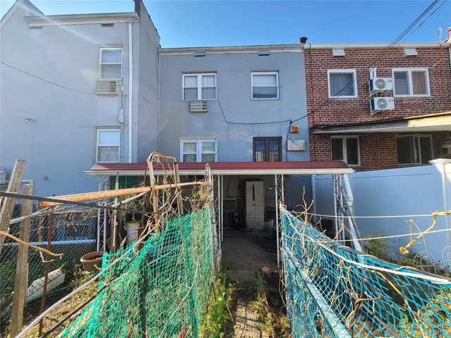 $1,190,000 | 69-17 76th Street | Middle Village