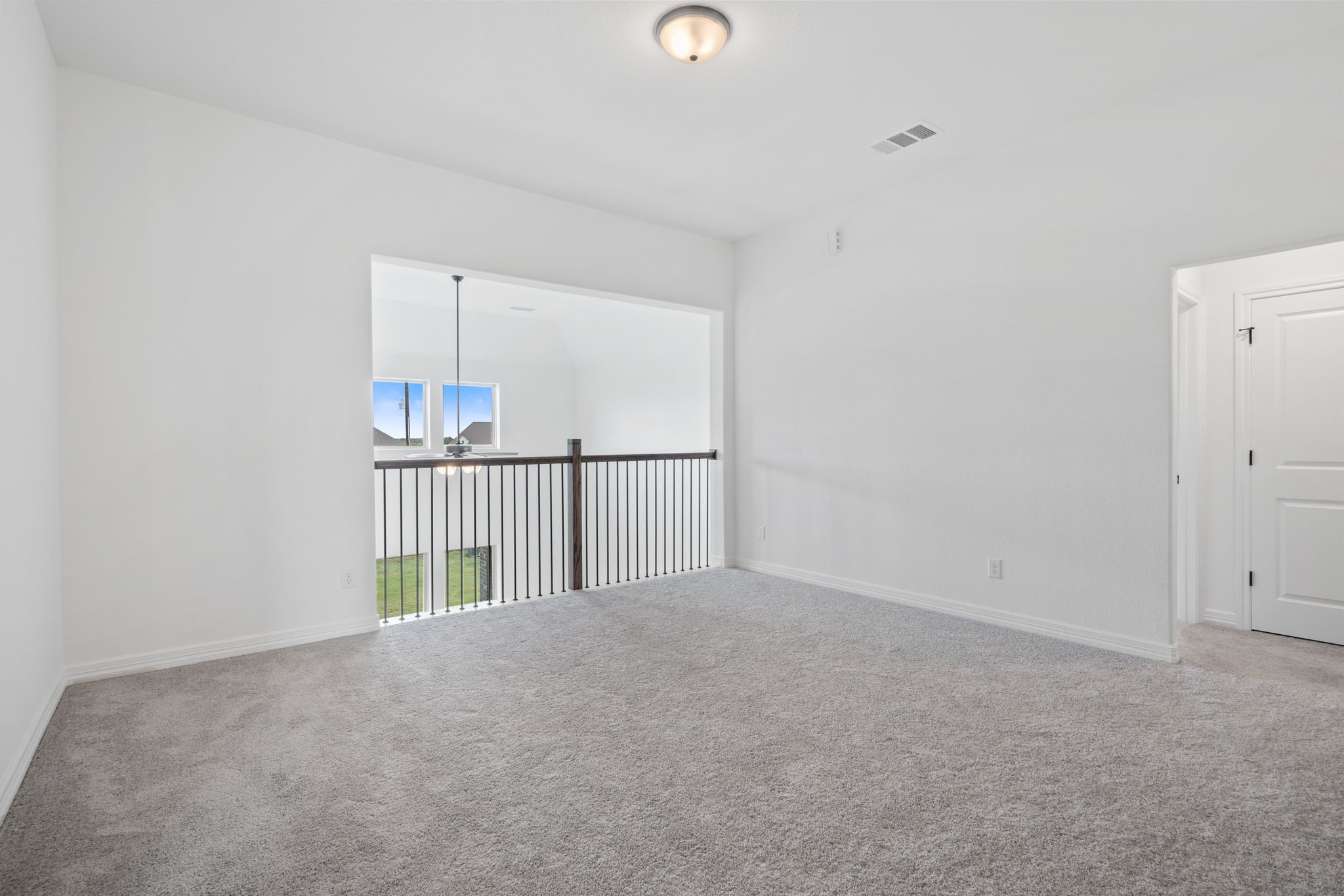 7826 Jasper Meadows Way Angleton, TX 77515 - Photo 14 of 34 a view of a hallway