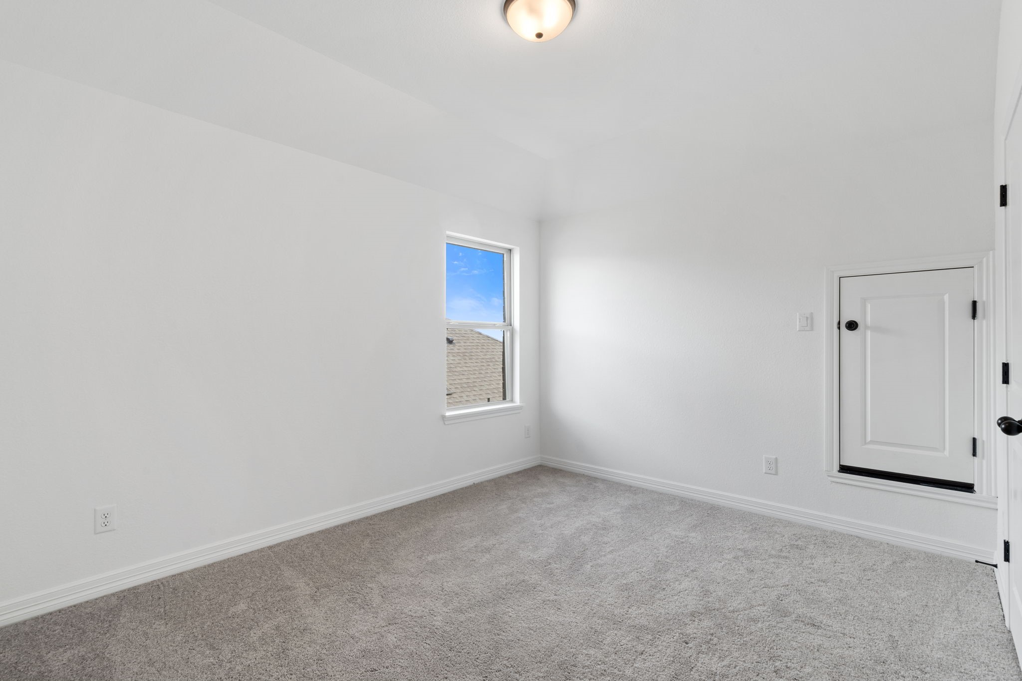 7826 Jasper Meadows Way Angleton, TX 77515 - Photo 15 of 34 a view of an empty room