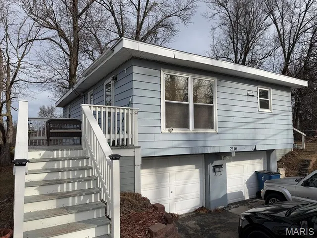 $115,000 | 2110 Pleasant Street, Hannibal, MO 63401