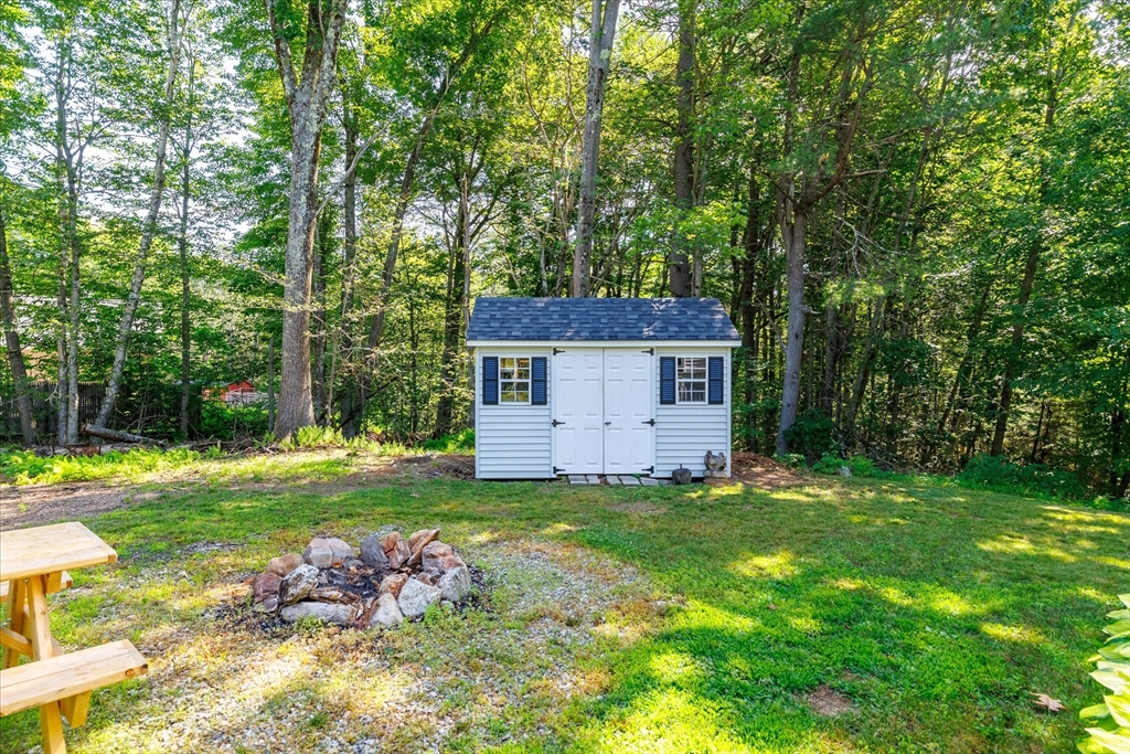 44 Underwood Road Hubbardston, MA 01452 - Photo 4 of 42