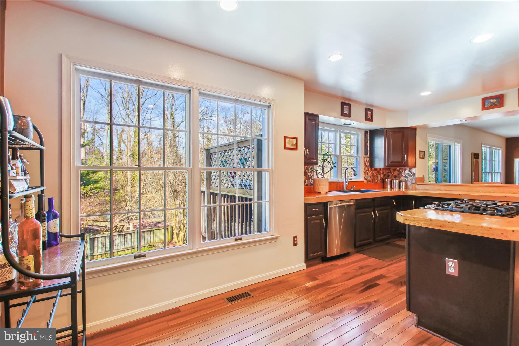 918 Berwick Drive Annapolis, MD 21403 - Photo 16 of 71 Breakfast Area