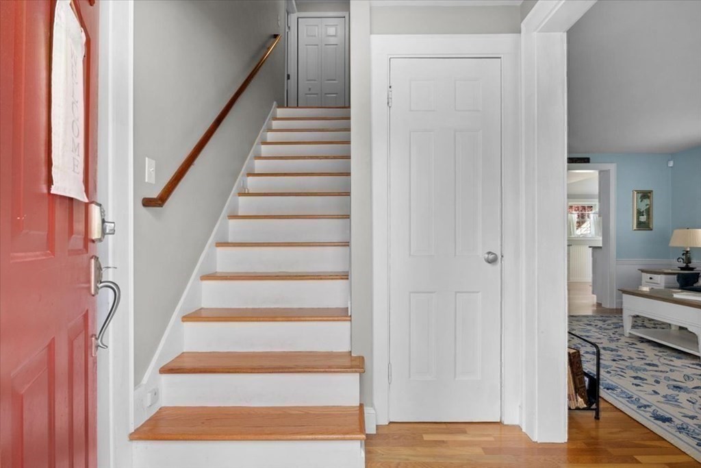 20 Hutchinson Road Walpole, MA 02081 - Photo 17 of 42 Gallery Image 17