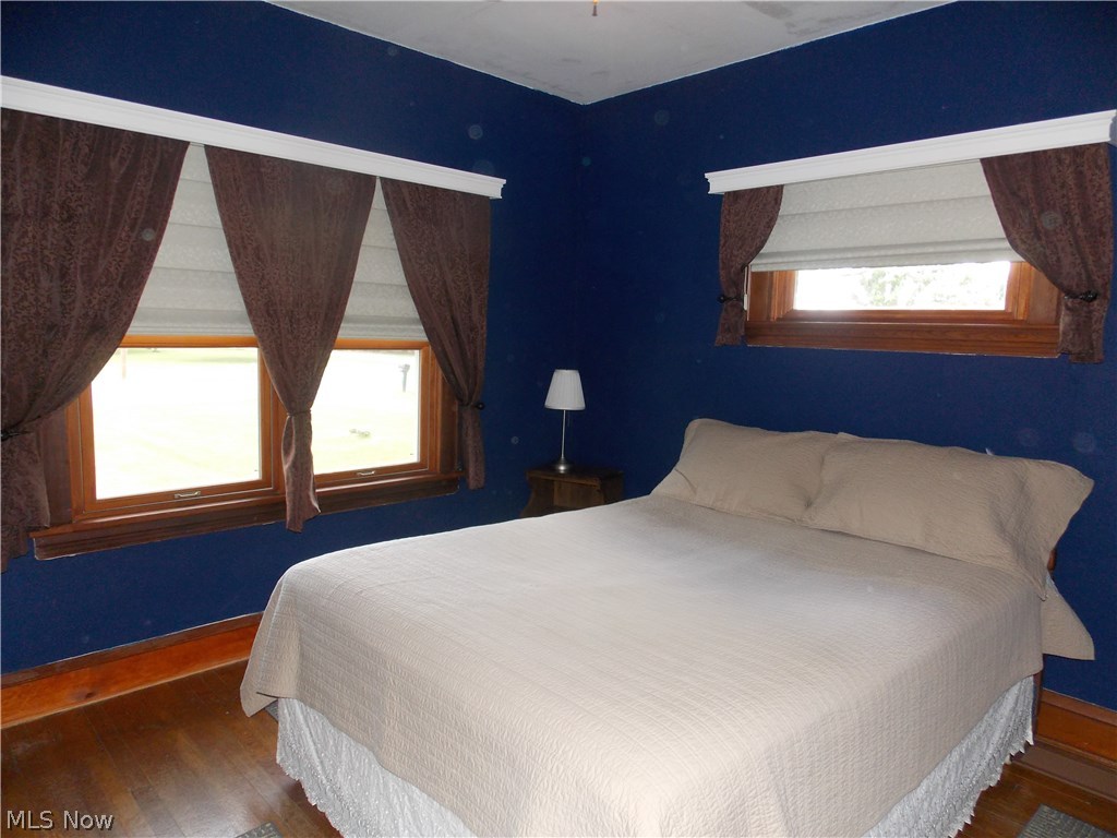 9231 Ridge Road North Royalton, OH 44133 - Photo 11 of 31 Bedroom one with custom window shades that are included.