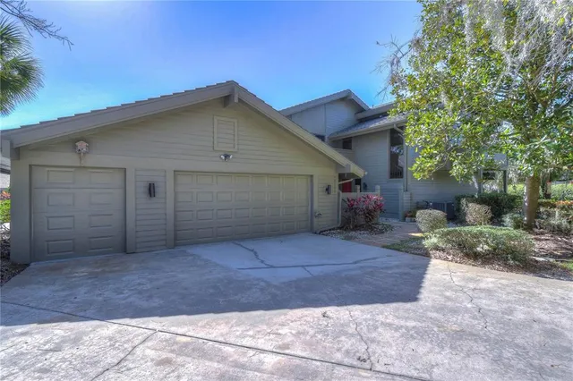 $345,000 | 5333 Cobblestone Court, Wesley Chapel, FL 33543