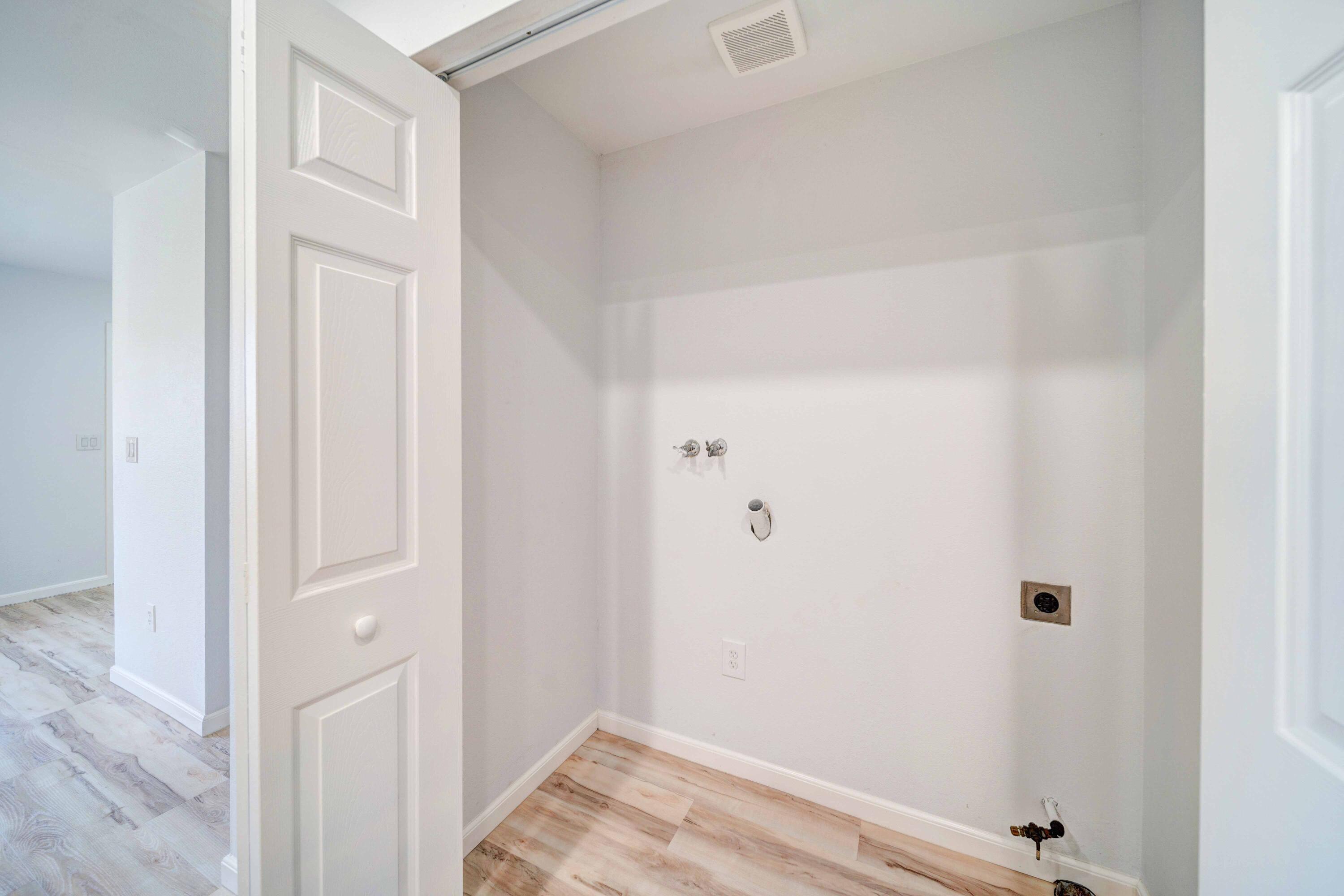 1611 2nd Street Anderson, CA 96007 - Photo 10 of 20 a view of small space