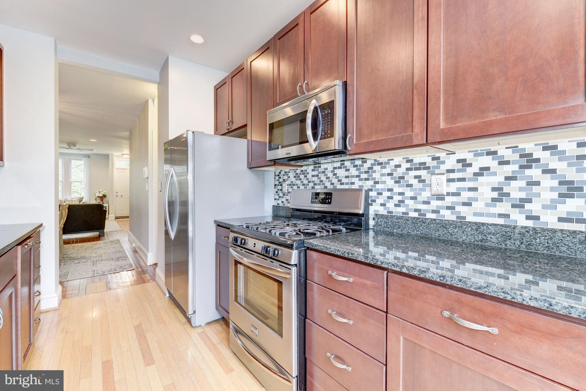 321 D Street Southeast Washington, DC 20003 - Photo 7 of 29 Gas cooking and storage abounds