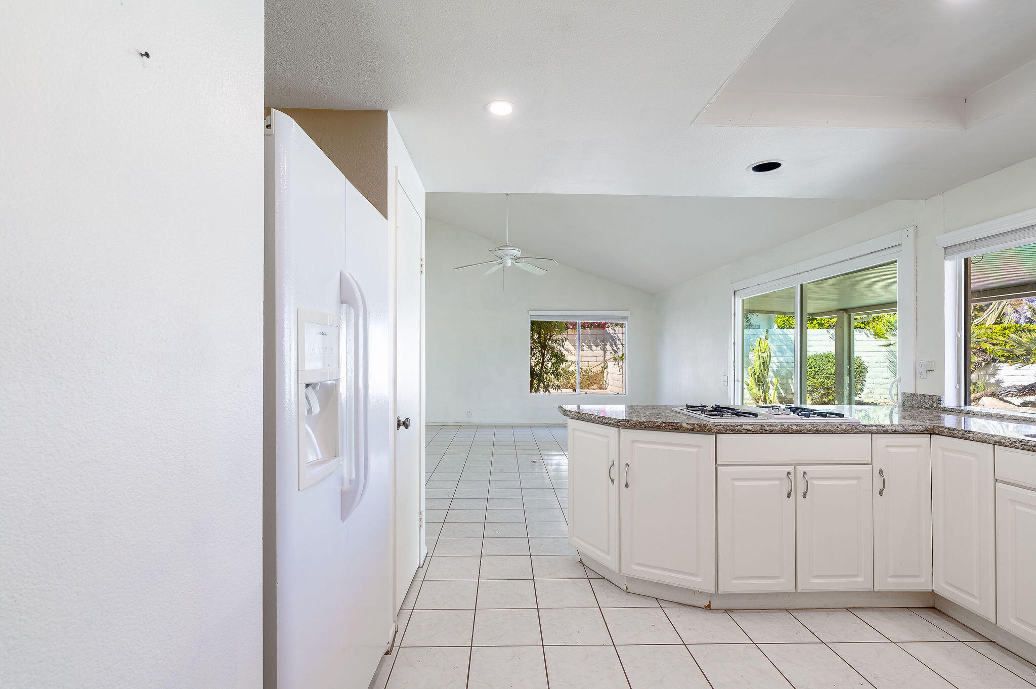 73165 Haystack Road Palm Desert, CA 92260 - Photo 13 of 50 Kitchen
