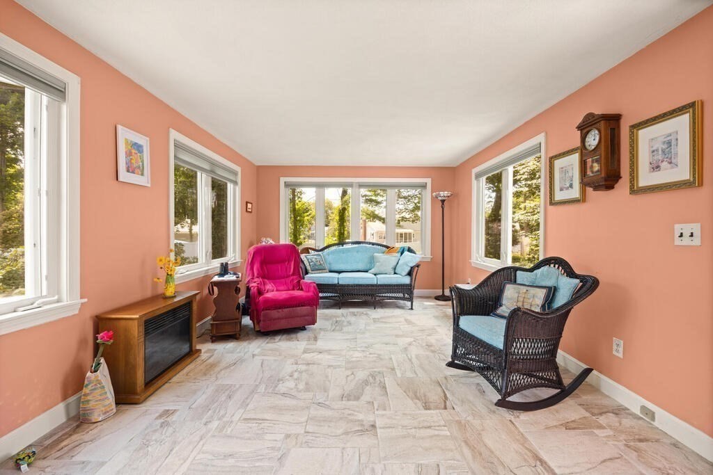 15 Thistledale Road Wakefield, MA 01880 - Photo 7 of 31 Gallery Image 7