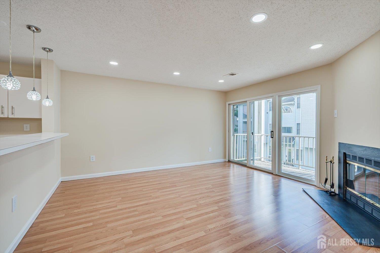 525 Edpas Road New Brunswick, NJ 08901 - Photo 8 of 39