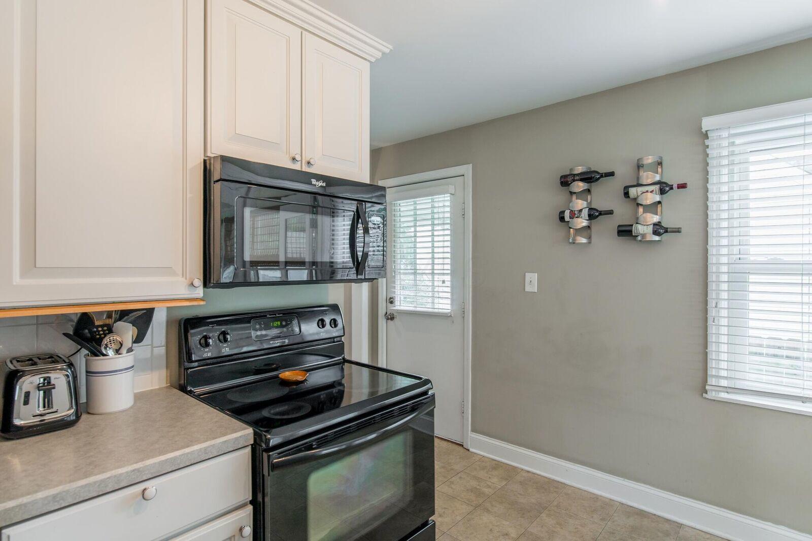 837 Oxley Road Columbus, OH 43212 - Photo 7 of 34