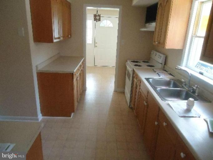 220 Hidden Acres Road Inwood, WV 25428 - Photo 11 of 14 Kitchen