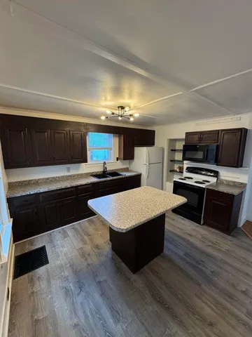 $2,500 | 26-28 High Street, Concord, NH 03303