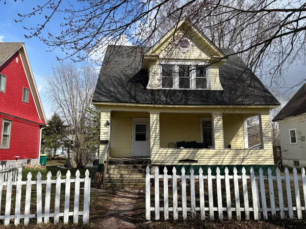 $85,000 | 606 Minnesota Avenue, Albert Lea, MN 56007