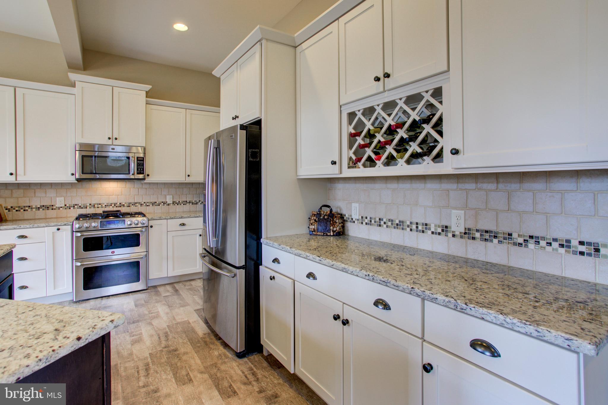 679 Warminster Lane Lititz, PA 17543 - Photo 5 of 51 Gallery Image 5