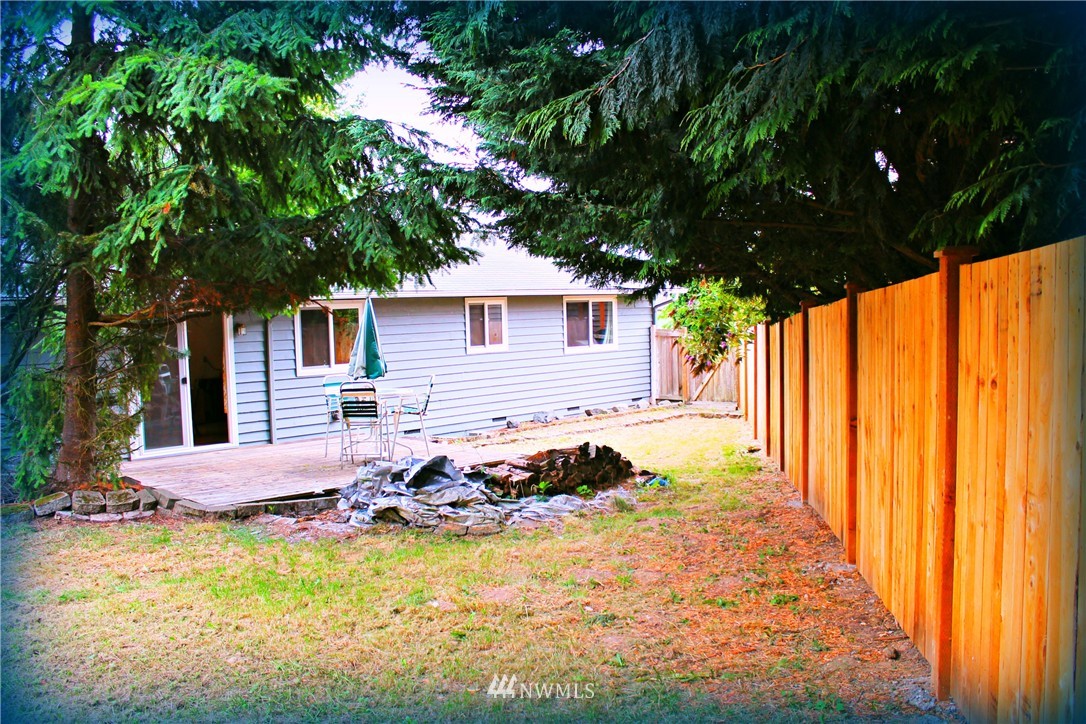 17820 23rd Avenue Southeast Bothell, WA 98012 - Photo 2 of 11