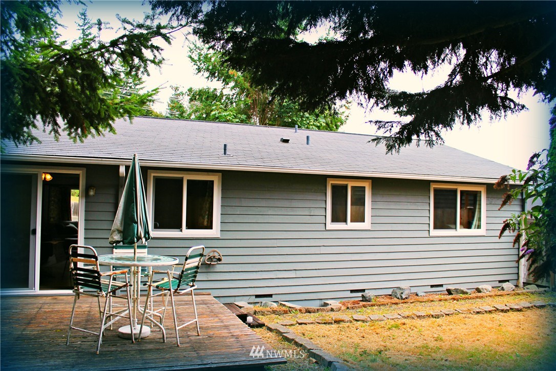 17820 23rd Avenue Southeast Bothell, WA 98012 - Photo 3 of 11
