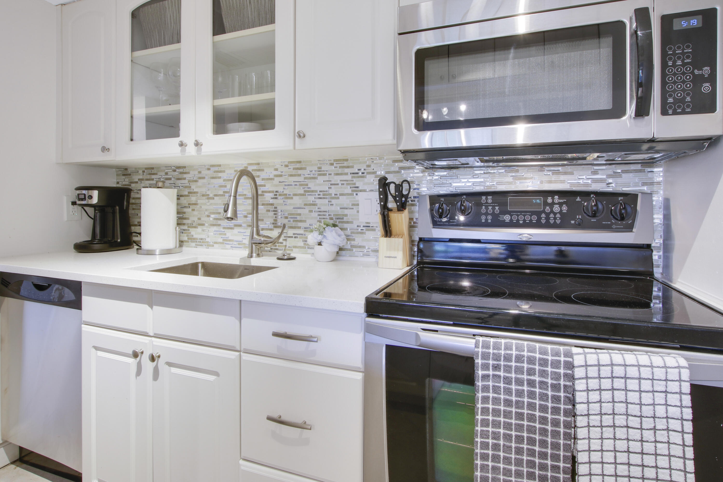 755 Dotterel Road, Unit 1101 Delray Beach, FL 33444 - Photo 4 of 29 House5-12