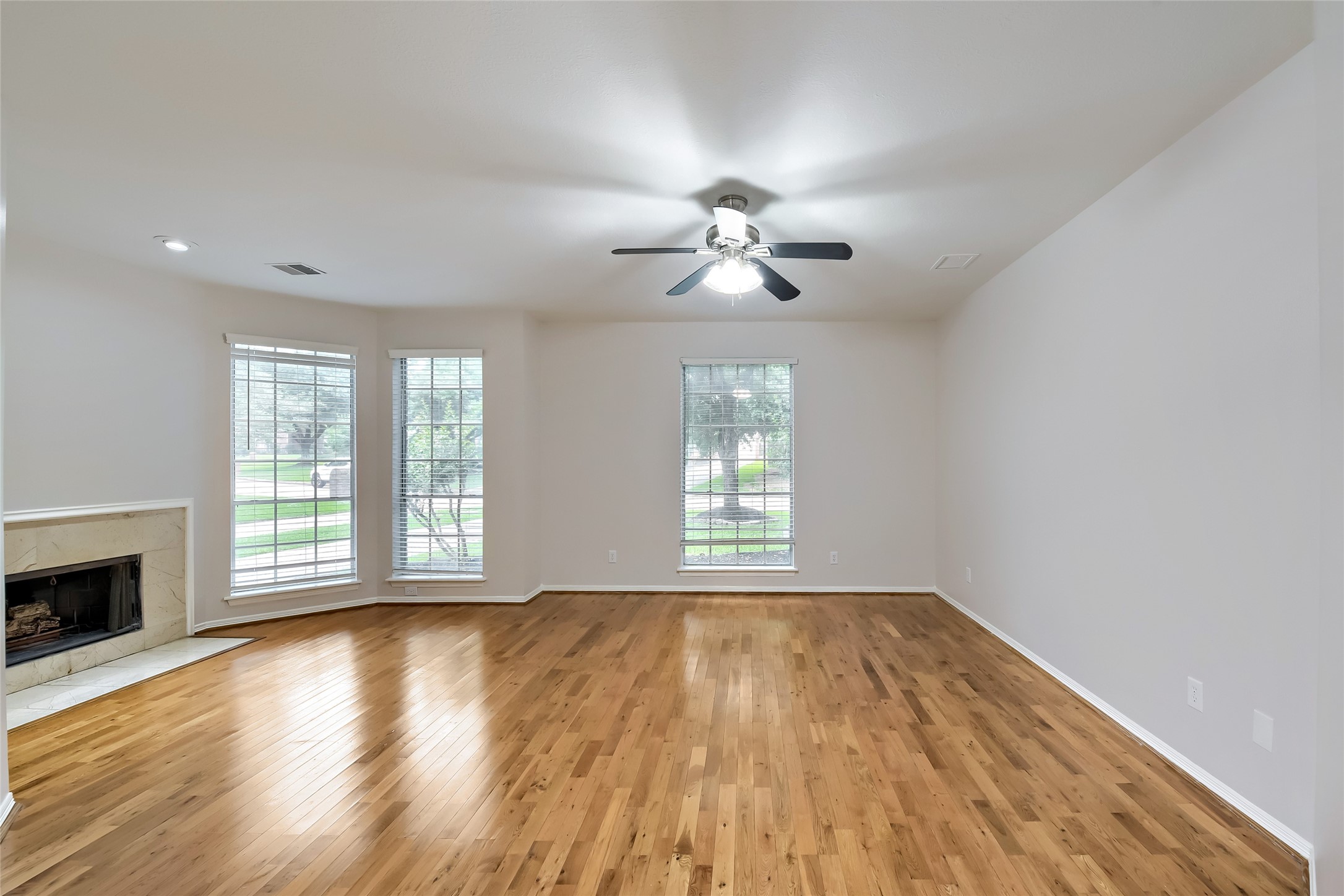 20119 Forest Drive Spring, TX 77388 - Photo 12 of 28 Family Room
