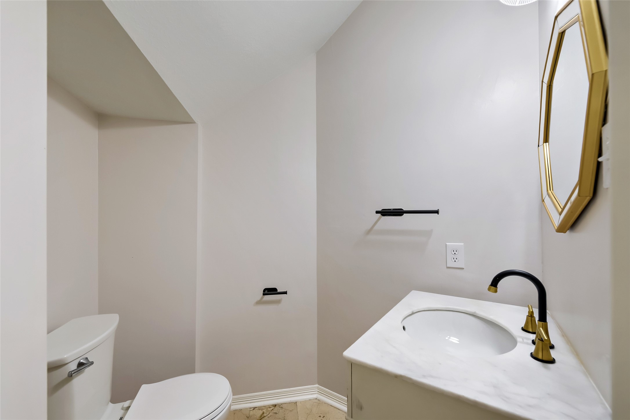 20119 Forest Drive Spring, TX 77388 - Photo 15 of 28 Powder Room