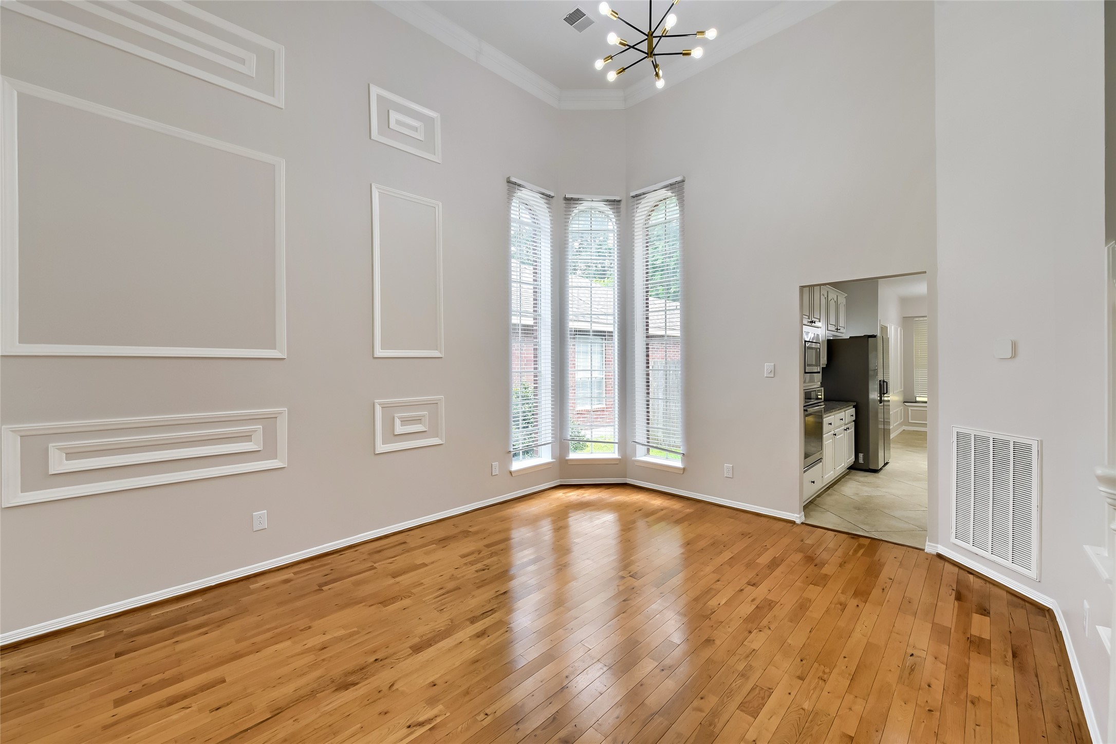 20119 Forest Drive Spring, TX 77388 - Photo 4 of 28 Living Room