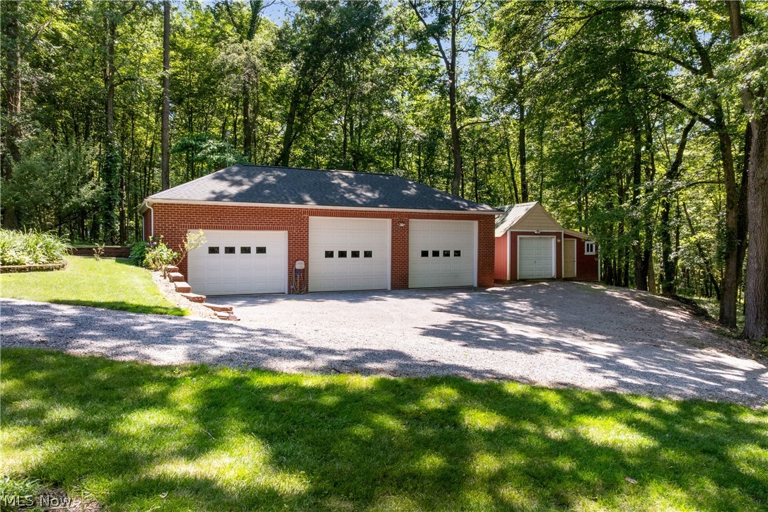 10400 Stoneacre Road Northwest Canal Fulton, OH 44614 - Photo 37 of 44 View of detached garage
