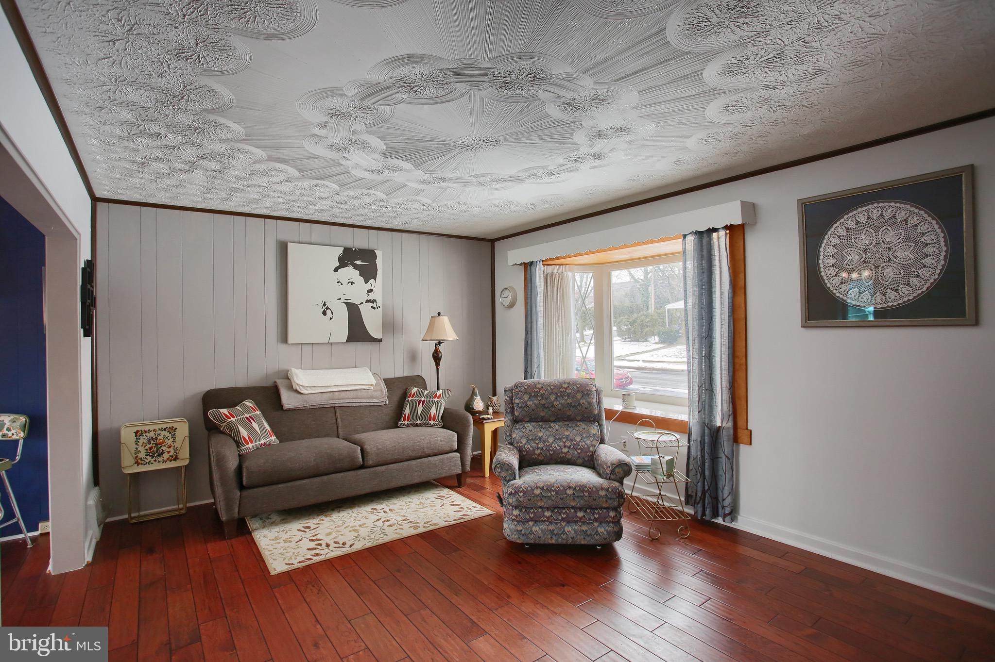 431 Sycamore Road Reading, PA 19611 - Photo 4 of 24