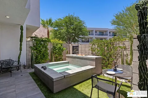 $1,095,000 | 254 Mayfair Way, Palm Springs, CA 92264