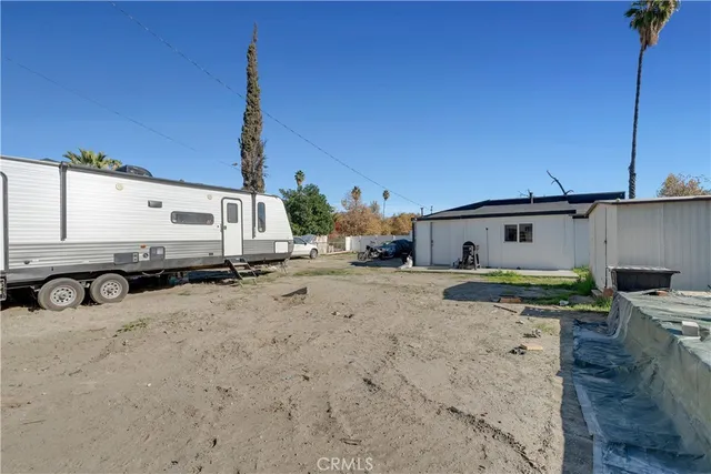 $429,900 | 415 North Santa Fe Street, Hemet, CA 92543
