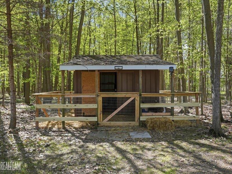 7932 Kilgore Road Avoca, MI 48006 - Photo 24 of 35