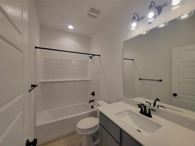 $397,930 | 3052 Rembrandt Drive, Royse City, TX 75189