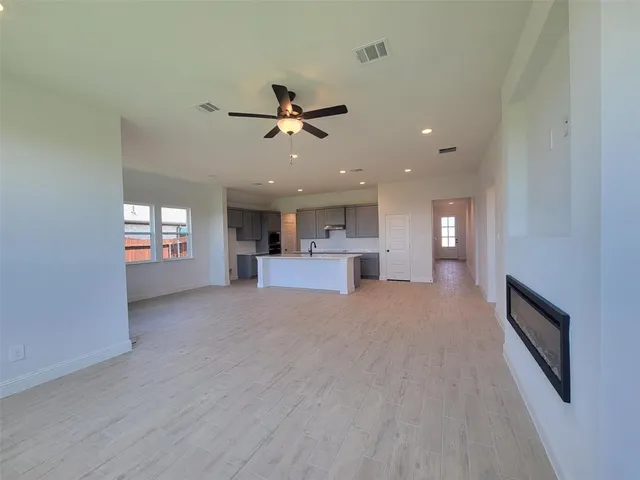 $397,930 | 3052 Rembrandt Drive, Royse City, TX 75189