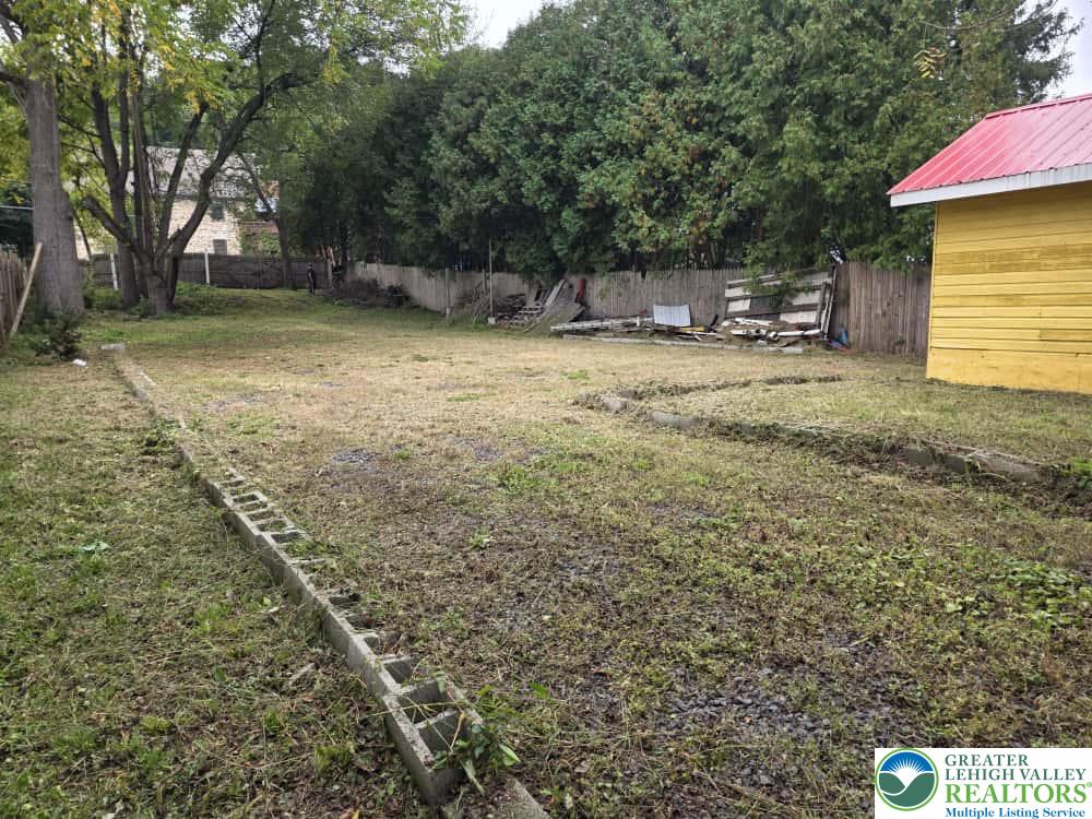 1519 Friedensburg Road Reading, PA 19606 - Photo 6 of 23 a view of a outdoor space