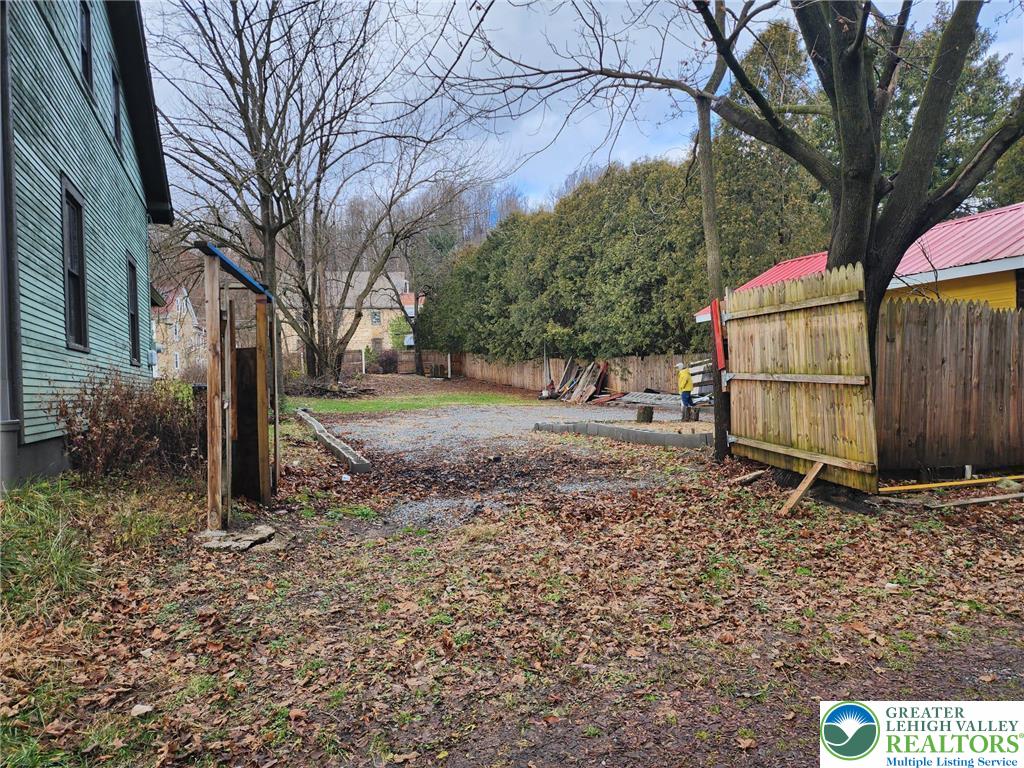 1519 Friedensburg Road Reading, PA 19606 - Photo 8 of 23 a backyard of a house with lots of green space