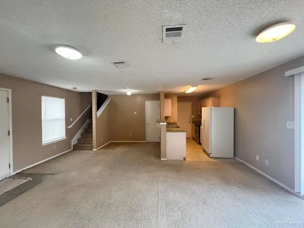 $1,500 | 2104 Magnolia Street, Mission, TX 78573