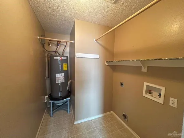 $1,500 | 2104 Magnolia Street, Mission, TX 78573
