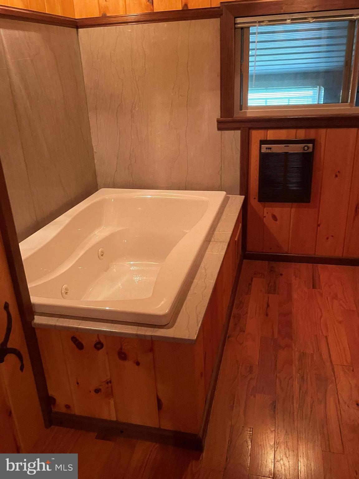 230 Strohm Road Shippensburg, PA 17257 - Photo 8 of 60 Main Bath Tub