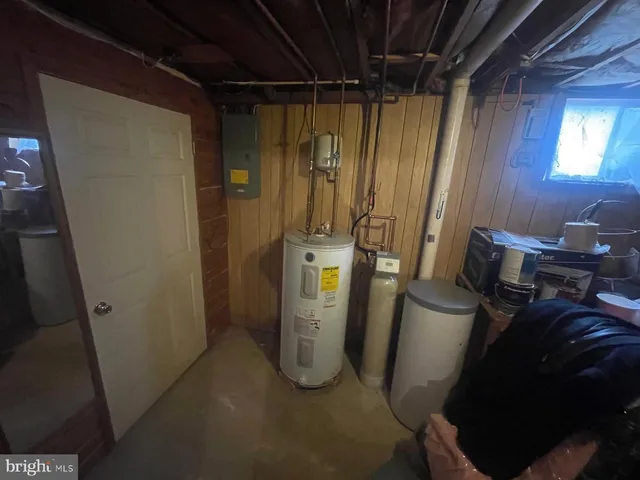 a view of walk in closet