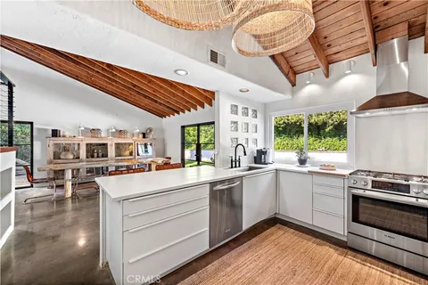 $1,899,000 | 33892 Calle Borrego, San Juan Capistrano, CA 92675