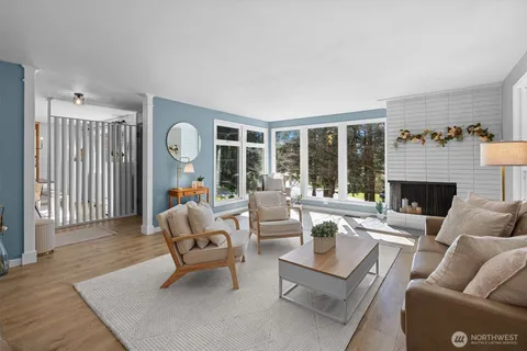 $999,990 | 17429 17th Avenue West, Lynnwood, WA 98037
