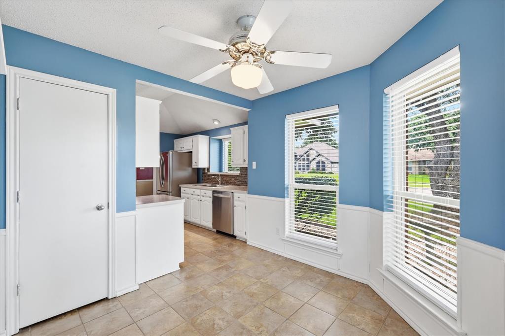 4203 Meadow Ridge Drive Carrollton, TX 75010 - Photo 13 of 32